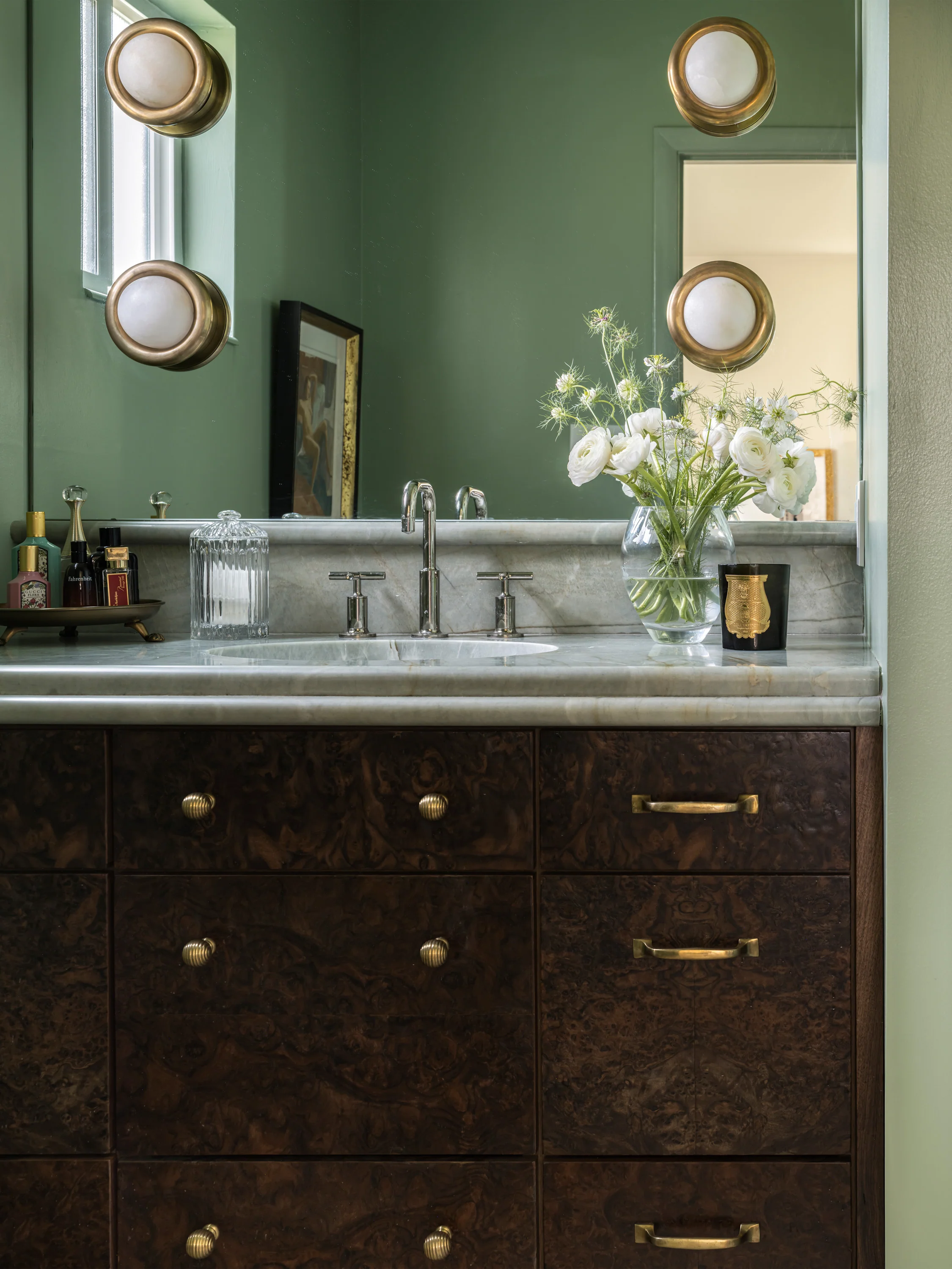 ALYS SCONCE - Image 8