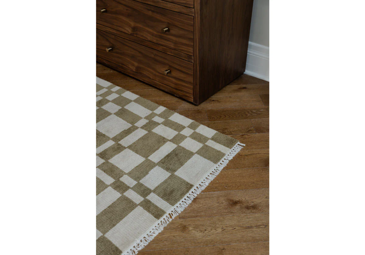 CHESS RUG | Taupe - Image 4