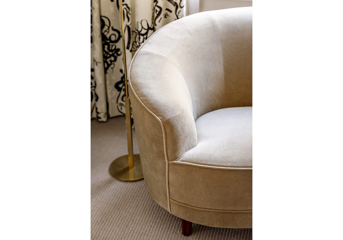 COLETTE CURVED SOFA | Camel Velvet - Image 11