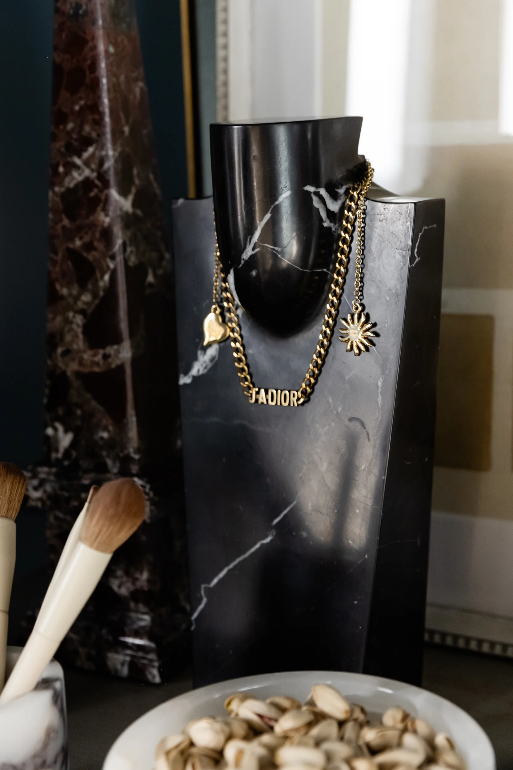 DARLENE MARBLE NECKLACE DISPLAY - Image 7