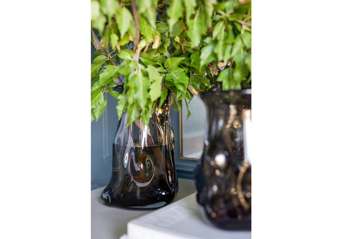 DROPLET GLASS VASE | Cola - Image 16