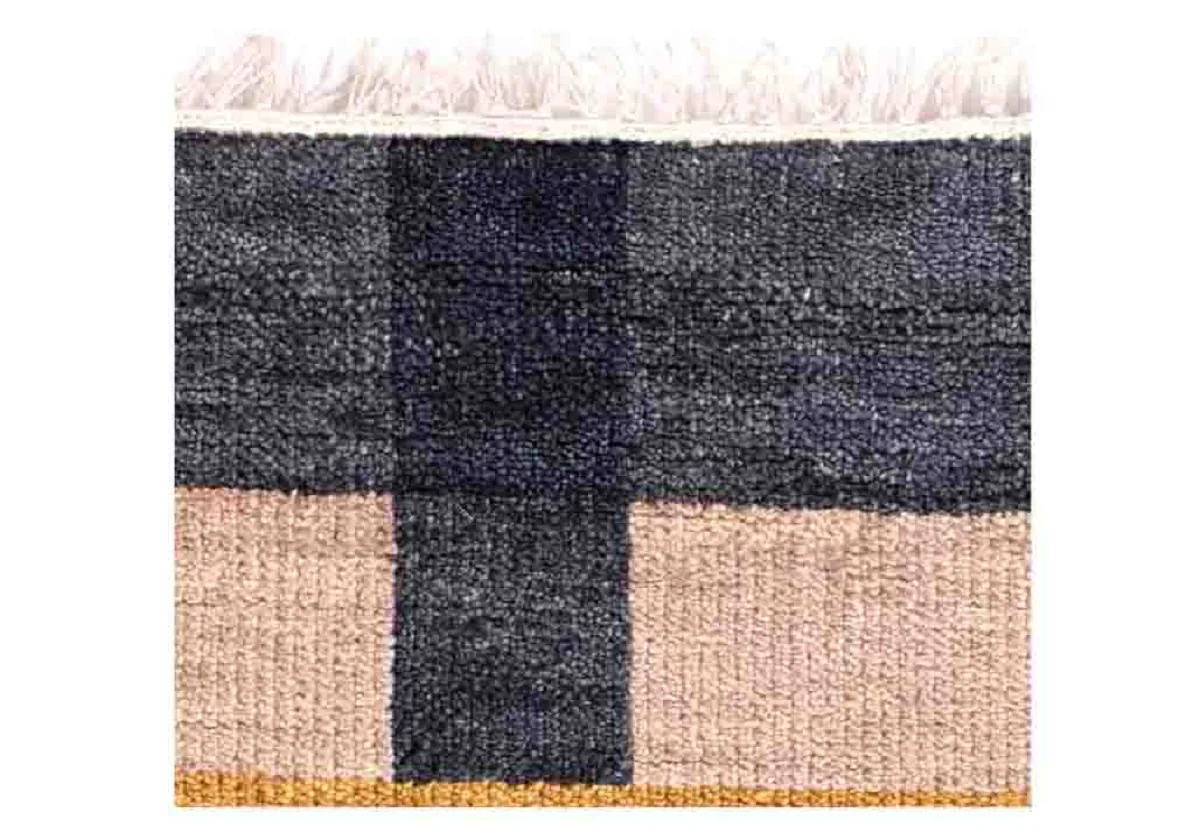 FINN PLAID RUG - Image 4