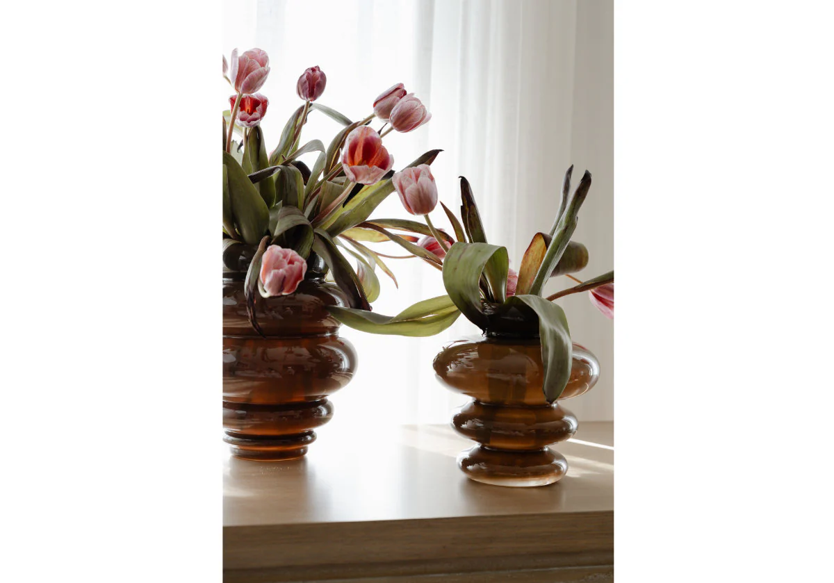 GLASS CHANNEL VASE | Cocoa - Image 10