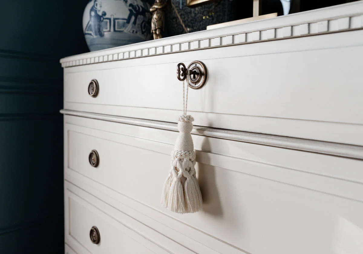 IVORY KEY TASSEL - Image 5
