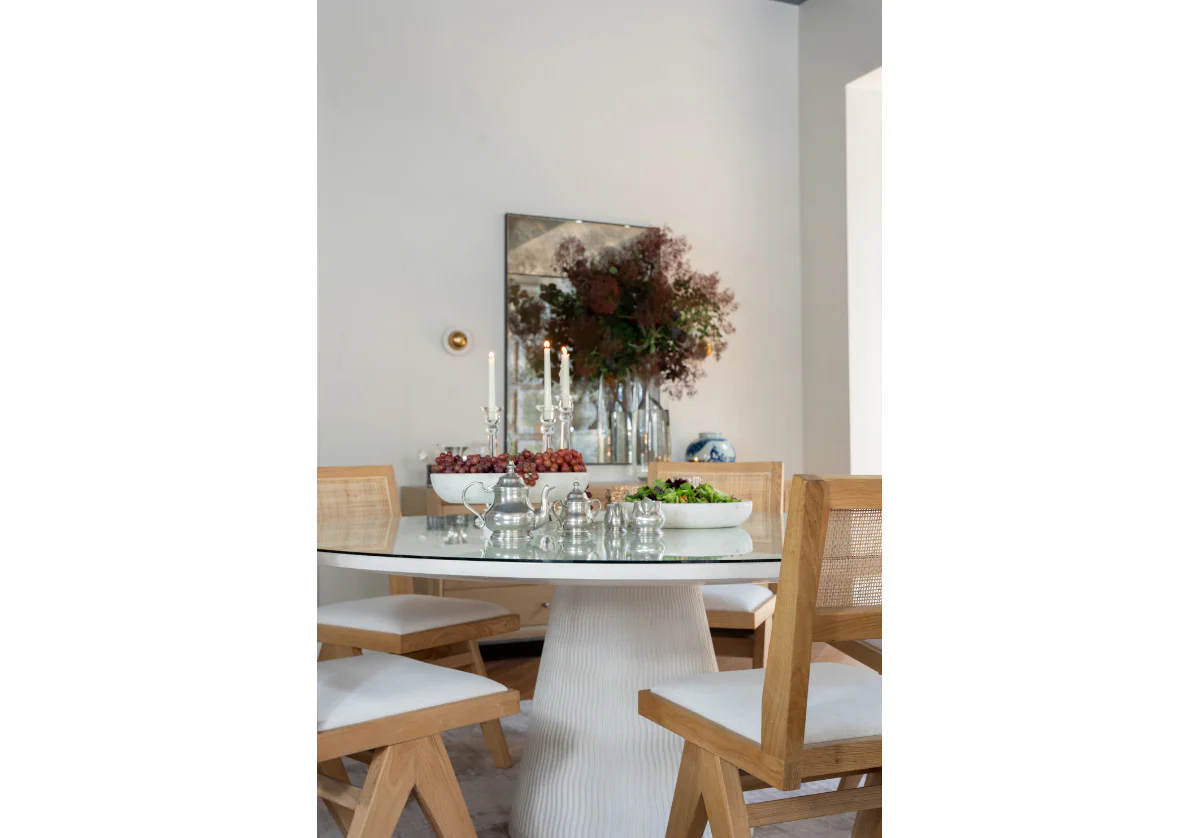 LUCCA DINING TABLE - Image 5