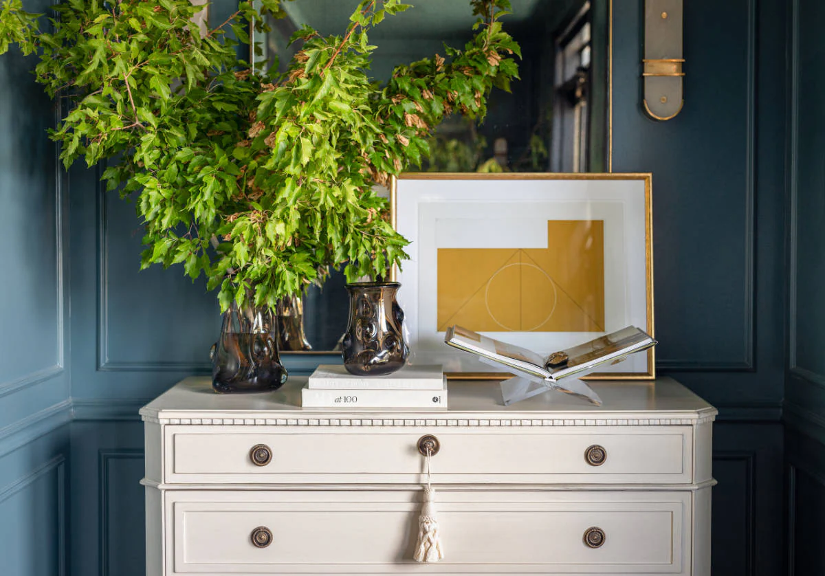 LUCITE GALERIE BOOK DISPLAY | Clear - Image 10