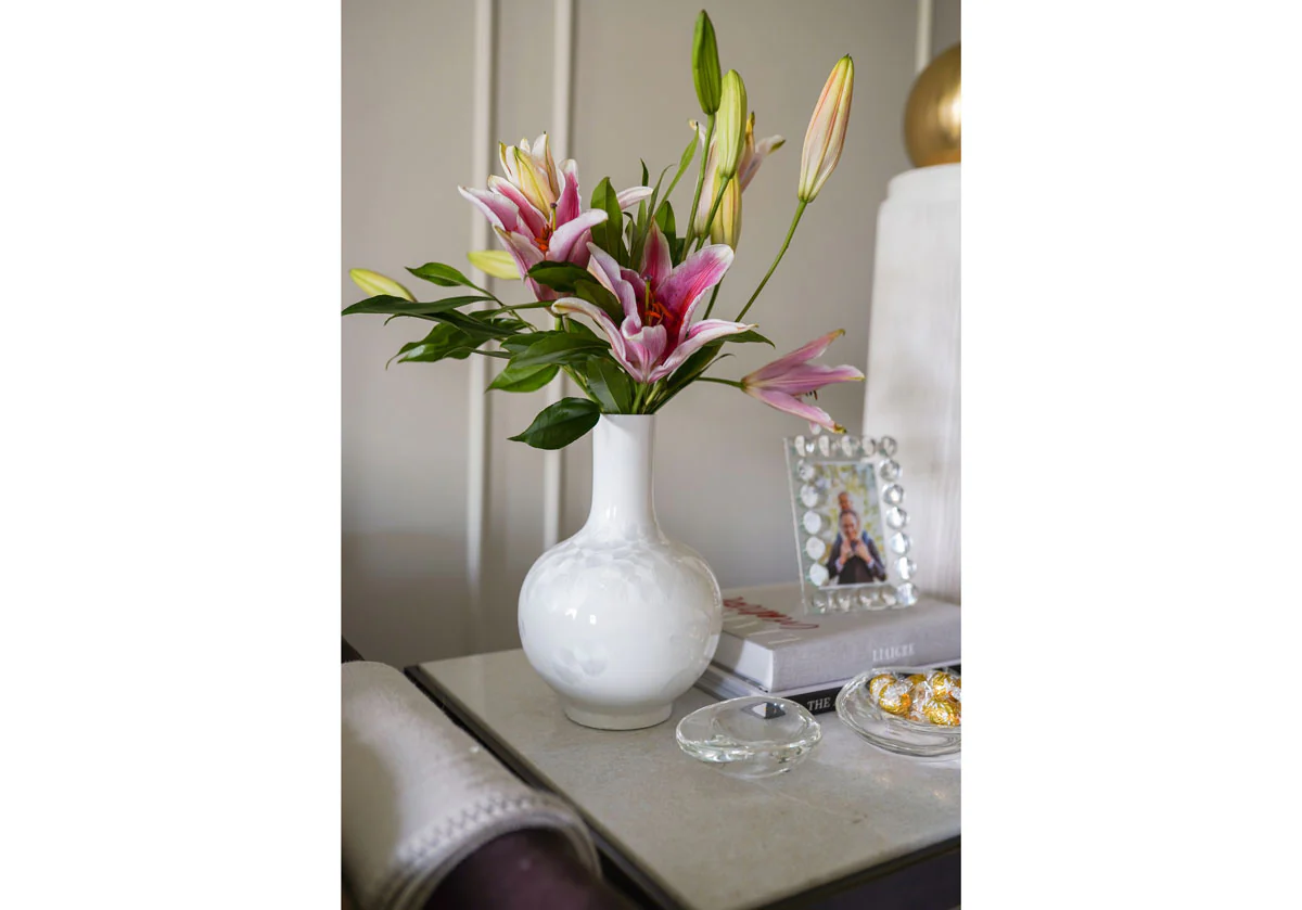 OPAL SHELL VASE - Image 3