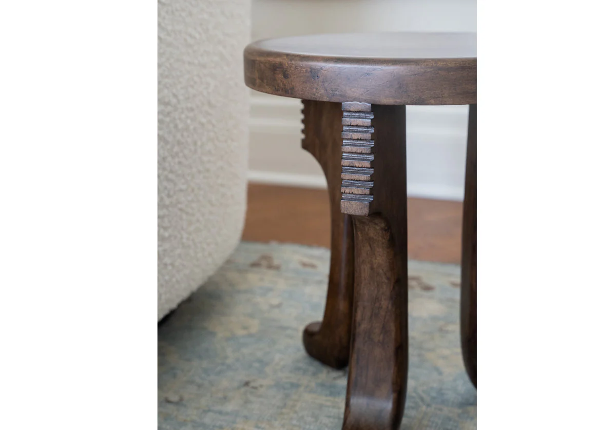 OSCAR PETITE TABLE - Image 8