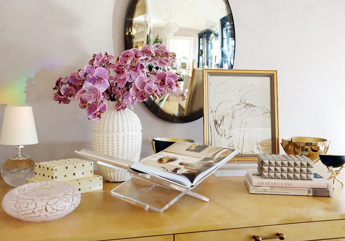 RUSTIC WHITE VASE - Image 2