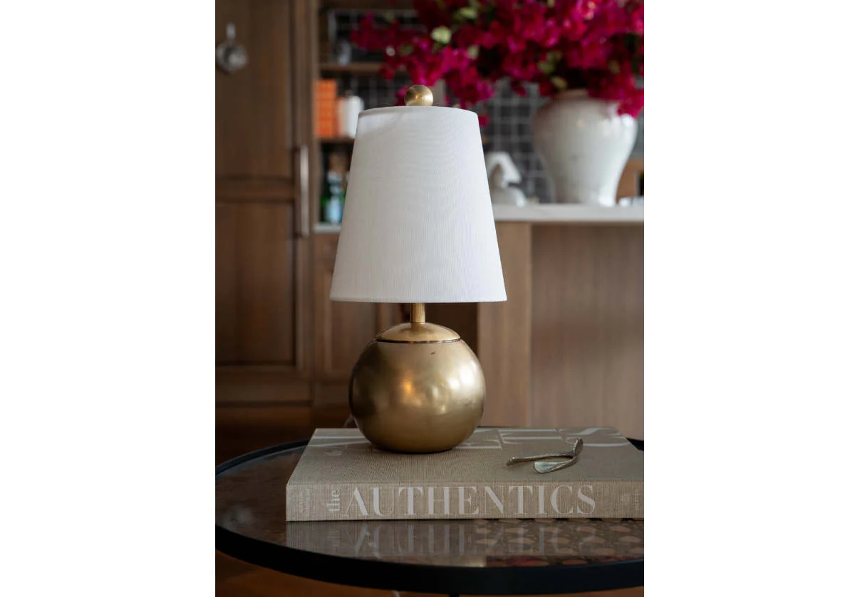 THE AUTHENTICS - Image 4